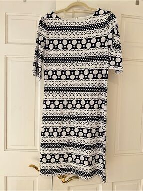 Neiman Marcus Navy and White Shift Dress